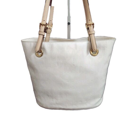 Michael Kors Jet Set Travel Medium Saffiano Leather Top-Clip Tote Bag in White - Picture 2 of 13